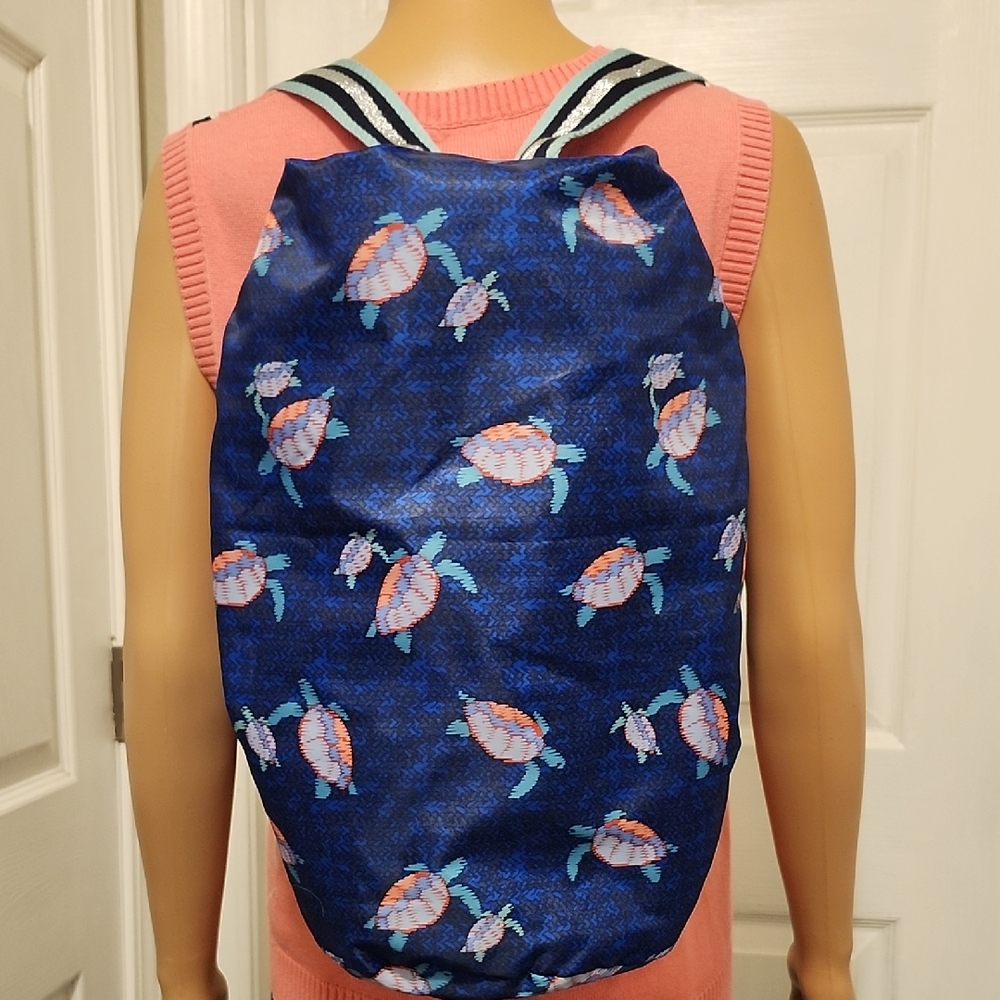 NWOT Vera Bradley Womens Waterproof Backpack with Sea Turtle Design